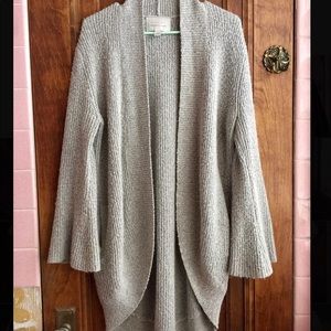 Grey cardigan with pockets